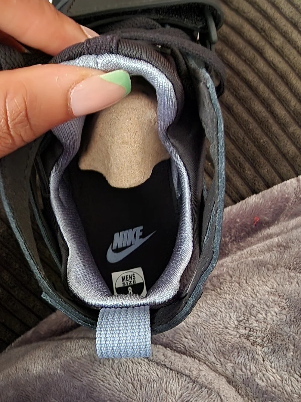 Nike Men's Black and Gray Sneaker